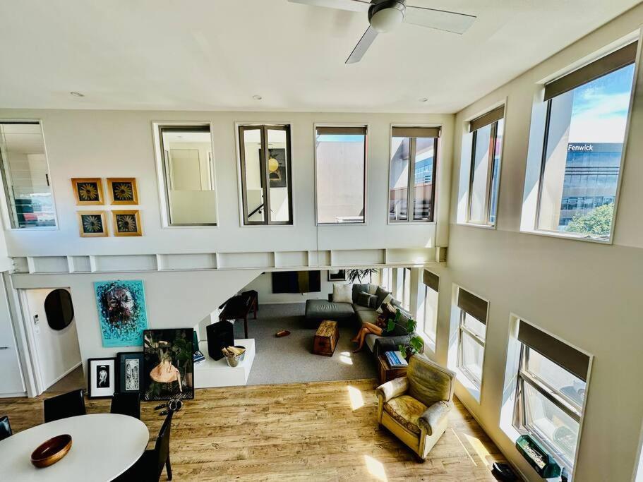 Stunning New York Loft Gallery クライストチャーチ エクステリア 写真